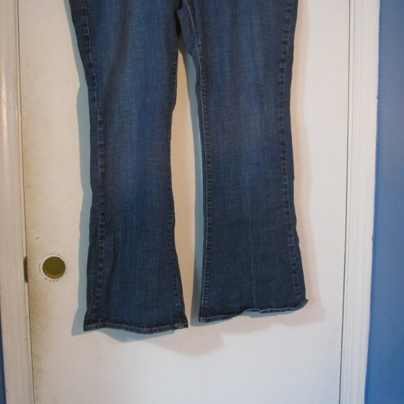 Old Navy The Sweetheart Jeans Plus Size 18 Wide Flare Leg Stretch Blue Denim - Picture 3 of 7